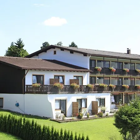 Hotel Alpenblick Berghof 2*